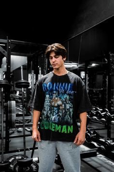 Elevate your style with our Ronnie Coleman Oversized Tee from the trendy collection by OnTheRepeat! Designed for comfort and showcasing an iconic graphic, this limited edition shirt is a must-have for bodybuilding and Ronnie Coleman fans. AVAILABLE SIZES: XS, S, M, L, XL, and 3XL - Made from 100% Cotton (220gsm) - DTG Printed Design - For longevity and quality - Heavy Washed for a vintage look and feel - Dropped Shoulders - Oversized fit - Size down for true fit - Model is 5'10/178cm and wears a size 2XL Athleisure Muscle Tee With Graphic Print Crew Neck, Athleisure Crew Neck Graphic Print Muscle Tee, Sporty Graphic Print Muscle Tee For Streetwear, Relaxed Fit Graphic Muscle Tee For Streetwear, Graphic Print Muscle Tee For Streetwear, Screen Print Muscle Tee With Short Sleeves For Streetwear, Hip Hop Graphic Print Gym Tops, Urban Style Gym T-shirt With Graphic Print, Urban Style Graphic T-shirt For Gym