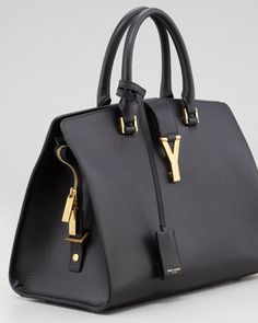 Saint Laurent Y Ligne Handbags Diy, How To Have Style, Bag Obsession, Black Handbag, Mk Bags, Kelly Bag, Handbag Heaven, Handbag Shoes