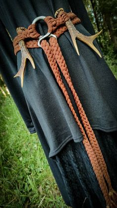 Viking Belt Norse Belt NEW Autumn Ed. Norse Witch Belt - Etsy UK Viking Outfits Woman, Witch Accessories Diy, Volva Norse Witch, Norse Outfits, Viking Inspired Outfit, Norse Wedding Dress, Norse Pagan Outfit, Ren Fair Belt Accessories, Women Viking Costume