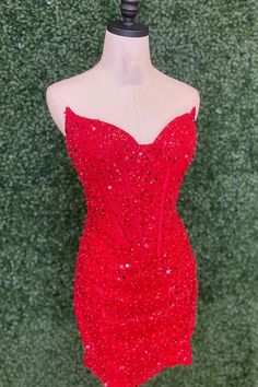 Be a dazzling dynamo in this red-hot sequined piece. The strapless neckline and bodycon silhouette flatter, while a zip-up back and mini length make sure your moves are on point. Oh, and it even has a built-in bra -- you can't beat that! Senior Hoco, Cute Formal Dresses, Sequin Homecoming Dress, Tight Mini Dress, Strapless Bodycon Dress, Red Homecoming Dresses, Prom Dresses Gowns, Theme Dress, Strapless Neckline