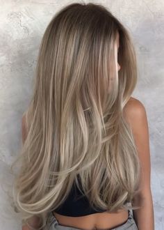 Balayage Hair Blonde Cool Tone, Vanilla Almond Butter Blonde Hair, Brown/blonde Hair, Blonde Winter Hair Color, Hair Inspo 2024, Vanilla Almond Butter Hair, Balyage Long Hair Blonde, Vanilla Beige Blonde Hair, Blonde Hair Color Ideas For Brunettes