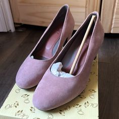 New Oh! Healthy Heels Suede Heels Dusty Rose Size 38 New In Box Heels Pink, Jelly Shoes, Pink Heels, Walker Boots, Heels Shoes, Boot Sandals, Rain And Snow Boots, Suede Heels, Sneaker Shopping