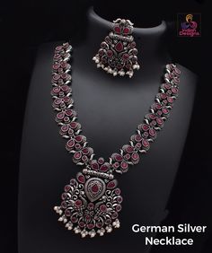 Express your fashionable side with these elegant Indian silver oxidised stone jewelry sets. This finely crafted necklace and pair of earrings are made of an exclusive alloy - German silver. The alluring necklaces are made of high-quality German silver and reflect pure brilliance. They are perfect as a gift to your darling or yourself, especially when you want to rock the statement piece in the office or evening parties. The oxidized silver jewelry set is beautiful, bold and eye catching. Length Jewellery For Saree, Antique Silver Jewelry Indian, Trendy Silver Jewelry, Wedding Jewelry Sets Bridal Jewellery, Oxidized Silver Necklace, Antique Silver Necklace, Creative Necklace, Oxidised Silver Jewelry, German Silver Jewelry