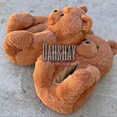 Teddy Bear Slippers, Ny Shoes, Sleep Outfit, Fluffy Shoes, Crocs Fashion, Bear Slippers, Cute Sleepwear, Cute Slippers, Comfortable Slippers