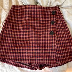 Plaid Skort, Red Black And Orange, Buttons On The Side, Never Worn Tags On High Waist Red Shorts For Fall, Fitted Red Shorts For Fall, Red Short Bottoms For Fall, Plaid Overall Dress, Skirts Plaid, Plaid Skort, Plaid Pleated Mini Skirt, Overall Skirt, Ribbed Skirt