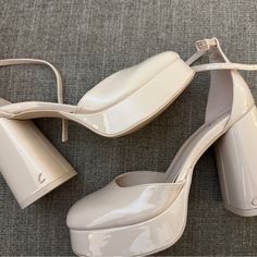 Sam Edelman Circus Ny Rosa Platform 8.5 Heel. New Never Used Or Worn Beige Platform Heels With Round Toe, Cream Heels With Heel Strap And Round Toe, Cream Closed Toe Platform Heels, Cream Patent Leather Platform Heels, Cream Round Toe Heels With Removable Insole, Beige Patent Leather Platform Heels, Cream Heels With Reinforced Heel And Round Toe, Block Heel Platform Sandals, Platform Shoes Heels