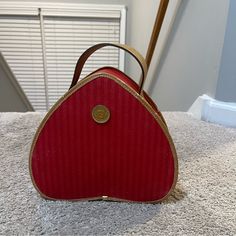 We Guarantee That All The Items Are 100% Authentic. Everything Works As Normal. Items Are In Used Vintage Condition This Purse Has Normal Wear Which Includes Stains, Peeling, Flaking, Scratches, And Cracks. Please Review All Photos Bags Unique, Fendi Handbag, Vintage Fendi, Fendi Bags, Unique Vintage, Shoulder Bags, Fendi, Bag Lady, Purse