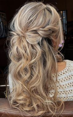 half up half down hairstyle, wedding half up half down hairstyle, boho half up, bridal hairstyle, bridal half up half down, wedding hair down, half up half down bridal hairstyle Bohemian Bridal Hair Half Up, Hairstyle Hacks, Half Up Half Down Wedding Hair, Bridal Hair Half Up, Pony Hairstyles, Perfect Ponytail