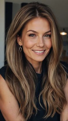 True Summer Balayage, Long Textured Haircuts, Long Hair Cuts With Layers Straight V Shape, Long Hair Shapes Back, Hair Long Styles Ideas, Textured Long Haircut, Long Medium Haircut, Shaped Long Hair, Mid To Long Haircut