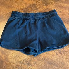 Thanks So Much For Looking! Check Out My Closet For Opportunities To Bundle And Save! You’ll Find Excellent Used Condition Or Nwt For Kids And Adults! Lots Of Ugg, Kate Spade, Lilly Pulitzer, Coach, Under Armour And Tons More! We Are A Pet/Smoke Free Home! Thank You For Looking! Happy Poshing!!!! Black Cotton Shorts For School, Black Short Bottoms For School, Black Cotton School Shorts, Black Shorts For School, Black Cotton Shorts, Jack Black, Cute Shorts, Cat & Jack, Kids Bottoms