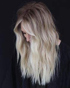 Underlights Hair, Balayage Blonde, Balayage Hair Blonde, Blonde Hair Looks, Hair Color Balayage, Hair Studio, Blonde Balayage, Bob Cut, Blonde Hair Color