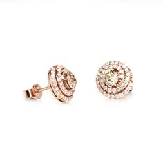 Introducing our exquisite 1 Cts Brown Diamond and White Diamond Earring in 14K Rose Gold. Crafted with utmost precision, this piece showcases a stunning combination of sparkle and elegance. Its timeless design is perfect for any occasion, making it a must-have addition to your jewelry collection. Rose Gold Diamond Earrings With Halo, Rose Gold Diamond Halo Earrings, Fine Jewelry Rose Gold Halo Diamond Earrings, Luxury Rose Gold Diamond Earrings With Halo Design, Rose Gold Halo Diamond Earrings, Rose Gold Diamond Earrings With Halo Setting, White Diamond Earrings, Diamond Earring, Brown Diamond