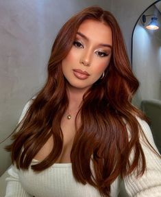 Copper Bob, Hair Color For Tan Skin, Hair Color For Morena, Light Auburn Hair, Hair Color Chocolate, Red Hair Inspo, Brown Hair Looks, Ginger Hair Color, Gorgeous Hair Color