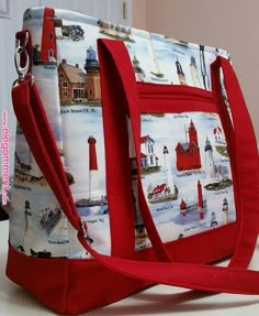 Diy Tas, Sac Diy, Bag Pins, Diy Bags Purses, Tote Bags Sewing, Quilted Tote Bags, Pinterest Diy, Diy Bags, Sewing Purses