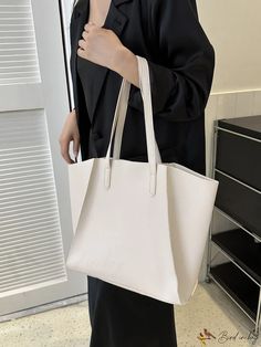 BirdinBag - Spacious & Sleek PU Tote Bag - Perfect for Minimalistic Style Minimalistic Style, Vintage Type, Shoulder Tote Bag, Handle Bag, Shoulder Tote, Leather Coat, Style Vintage, Top Handle, Pu Leather