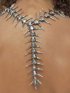 Centipede Monster, Dope Jewelry, Jewelry Lookbook, Futuristic Fashion, Funky Jewelry, Mode Inspo, Jewelry Inspo, Dream Jewelry, Pretty Jewellery