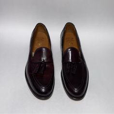 New With Box Brooks Brothers Alden Tassel Loafers Men’s Size : 10 A Made In Usa Guaranteed 100% Authentic Please Refer To Pictures For Condition Formal Slip-on Loafers With Red Sole, Business Slip-on Tassel Loafers With Branded Insole, Formal Slip-on Tassel Loafers With Rubber Sole, Business Almond Toe Tassel Loafers, Classic Tassel Loafers With Red Sole, Semi-formal Slip-on Tassel Loafers With Brogue Detailing, Business Tassel Loafers With Branded Insole And Round Toe, Formal Slip-on Tassel Loafers With Brogue Detailing, Formal Slip-on Moccasins