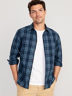 The Everyday Shirt for men is the button-down that puts in work eight days a week.  Spread collar.  Seamed back yoke, with center box pleat.  Long sleeves, with buttoned cuffs and buttoned sleeve plackets.  Patch pocket at left side of chest.  Soft-w Henry Styles, Plaid Shirt Men, Blue Gingham, Slim Fit Men, Blue Plaid, Smart Casual, Plaid Shirt, Patch Pocket, Old Navy