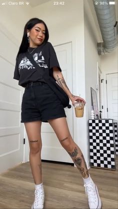 Cute Outfits Summer Midsize, Concert Goth Outfit, Summer Outfits With Tattoos, Tattoo Outfit Ideas, Edgy Athletic Outfits, Dark Casual Outfits Women, Sneaker Going Out Outfit, 30th Outfit Ideas For Women, Metal Band Concert Outfit