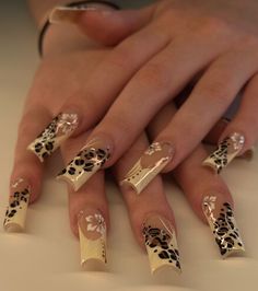 Nails Mothers Day, Mothers Day Nails, Flower Design Nails, Bridal Shower Nails, Nails Leopard Print, Shower Nails, Night Nails, Nails Bridal, Nails Birthday