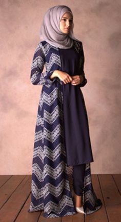 Crochet Knit Kimono Elegant Muslim Outfits, Muslim Outfit Ideas, Knit Kimono, Knit Wear, Open Jacket, Muslim Outfits