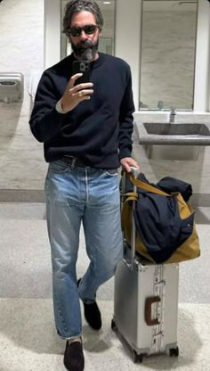 Airport Fit, 79th Birthday, Desi Fashion Casual, Mens Casual Dress Outfits, Mens Outfit Inspiration, Streetwear Men Outfits, Well Dressed Men