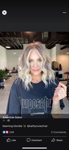 Blonde Statement Pieces, Bright Blonde Front Pieces, Blonde Bits At Front Of Hair, Medium Length Fall Blonde, Grown Out Platinum Blonde Hair, 2023 Hair Trends For Women Blonde, Blonde Bob With Money Piece, Bold Money Piece Hair Blonde, Lived In Blonde With Money Piece