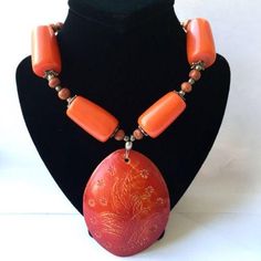 Orange Wood & Plastic NECKLACE 22.5 Inches Long 111g Metal Beaded Necklace With Large Beads, Metal Necklace With Large Beads For Gift, Costume Jewelry Metal Necklace With Polished Beads, Vintage Metal Necklace With Large Beads, Vintage Large Beads Jewelry, Costume Jewelry Long Necklace With Polished Beads, Large Beads Pendant Necklace, Large Beads Pendant Necklace For Jewelry Making, Handmade Long Costume Jewelry Necklace