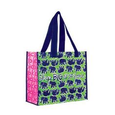 Lilly Pulitzer Market Bag in Tusk In Sun Palm Beach Chic, Resort Wear Dresses, Huntsville Alabama, Beach Chic, Market Tote, Market Bag, Resort Wear, The Pink, Travel Essentials