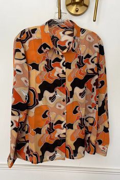 Sample sale: US Women's Size: M/L. Fits up to 65-70 Kg (140-150 lbs) Women's silk blouse new 2022 Summer print! 100% silk Crepe. Mid-weight silk crepe ideal for summer wear. Garment chest measures 110 cm. Fits bust size up to 100 cm. (rule of thumb: allow about 8-12 cm between body vs. garment at chest for sleeved silk tops) Chic Multicolor Abstract Print Blouse, Silk Collared Printed Tops, Silk Printed Collared Top, Chic Multicolor Print Blouse For Fall, Chic Multicolor Print Fall Blouse, Silk Summer Tops With Graphic Print, Silk Graphic Print Top For Summer, Silk Top With Graphic Print For Summer, Silk Long Sleeve Printed Tops