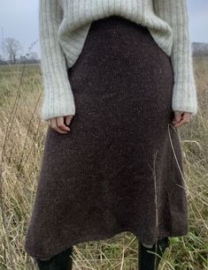 Knit Skirt Outfit, Knit Skirt Pattern, Knit Tweed, Knit Skirt, Skirt Pattern, Skirt Outfits, Modest Fashion