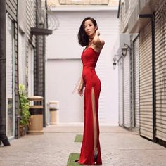 Women's Summer Red Jumpsuit/Spaghetti Strap/V Neck/High Waist/Slinky Side Split Wide Legs /70s vinta 70s Jumpsuit, 70s Vintage Fashion, Cocktail Night, Womens Jumpsuits, Prom Dresses Gowns, Red Jumpsuit, Night Out Outfit, Night Out Dress, Petite Women