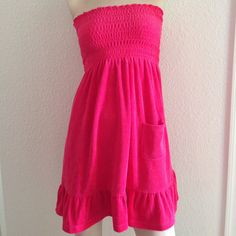 New With Tags Never Worn Fuchsia Juicy Couture Marrakech Terry Cloth Tube Top. Perfect As A Bikini Cover Up Or Just To Wear Out. Pink Mini Dress For Holiday, Casual Pink Mini Dress For Holiday, Juicy Couture Dress, Malibu Barbie, Stuff I Need, Tube Dress, Couture Dresses, Terry Cloth, Marrakech