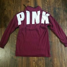 Victoria's Secret PINK Women's Quarter Zip Pullover Sweatshirt. Size xs, but oversized. Fits small/medium. Womens Quarter Zip Pullover, Quarter Zip Pullover, Victoria's Secret Pink, Pullover Sweatshirt, Oversized Fits, Secret Pink, Quarter Zip, Victoria's Secret, Sports Jersey