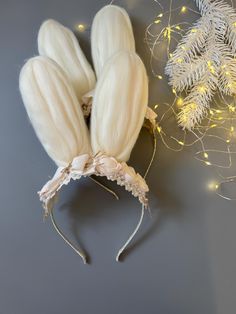 Delicate milky bunny ears are perfect for a special day. Good for themed photo shoots. You can choose a hoop or headband depending on the age of the child Milky Bunny, Birthday Bunny, Bunny Headband, Bunny Hair, Bunny Ears Headband, Ear Hair, Photoshoot Themes, Ears Headband, Hair Hoop