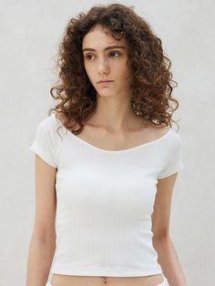 Composition : Shell: cotton 55%, modal 36%, span 9%, coloration: modal 47%, cotton 47%, span 6%Color : F_IVCountry of Origin : Republic of Korea Cotton Seamless Relaxed Fit Tops, Relaxed Fit Seamless Cotton Tops, Seamless Cotton Tops With Relaxed Fit, Casual Ribbed Modal Tops, Fitted Modal Tops For Spring, Elegant Relaxed Fit Knit Top For Summer, Spring Cotton Stretch Knit Top, Spring Modal Tops With Relaxed Fit, Basic Everyday Modal Tops