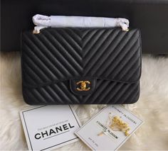 New leather Chanel handbag Sunshine Party, Woman Shoulder, Info Whatsapp, Happy Fashion, Gold Ounce, Somali, Sierra Leone, Chanel Handbags, Best Ideas