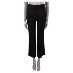 100% authentic Gucci passementerie trim stretch cady pants in black acetate (69%), cotton (19%) and polyester (8%). Feature a flared, cropped leg, belt loops and two slit pockets on the sides and two slit pockets on the back. Open with one hook and a zipper on the front. Unlined. Has been worn and is in excellent condition. 2019 Measurements Tag Size 38 Size XS Waist From 72cm (28.1in) Hips From 84cm (32.8in) Length 96cm (37.4in) Inseam 74cm (28.9in) All our listings include only the listed item Leg Belt, Gucci Black, Boot Cut, Trim, Gucci, Fashion Outfits, Zipper, Boots, Pants