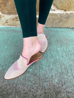 Suede mules with pink stitching True to size Pearl Cuff, Wild Rag, Flat Mules, Suede Mules, Outerwear Vest, New Tops, Apple Watch Bands, Vest Jacket, Watch Bands