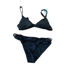 Nwt Andie Swim Black Caicos Top Riviera Bottom Bikini Set. This Classic, Timeless Two Piece Swim Set Has A Cheeky Coverage High Waisted Bottom With A Buckle Accent And The Top Has Adjustable Straps And Removable Padded Cups. Women’s Size Large A18 Black Triangle Top Swimwear For Pool, Black Triangle Top Swimwear For Beach, Black Triangle Top Tankini For Pool, Black Triangle Top Swimwear With Lined Body, Black Triangle Top Tankini For Beachwear, Black Swimwear With Adjustable Straps And Tie-side Bottom, Black Swimwear With Adjustable Straps For Party, Black Tankini With Adjustable Straps, Black Party Swimwear With Adjustable Straps