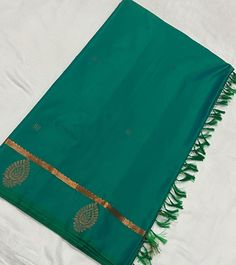 Beautiful combination of  High Quality Soft handloom Silk Saree with unstitched blouse. Very nice to give for gifts 🎁. Fall and pico not included. Disclaimer : There might be little color variation because of photography and gadget settings, Zari Folding's and Thread Outcomes are not considered as Damage. Green Handloom Paithani Silk Blouse Piece, Green Handloom Saree For Puja, Green Cotton Silk Blouse Piece For Puja, Eid Green Handloom Blouse Piece, Green Blouse Piece For Puja And Eid, Green Cotton Silk Blouse Piece For Traditional Ceremonies, Green Dupatta For Puja, Saree Color Combinations, Handloom Silk Saree