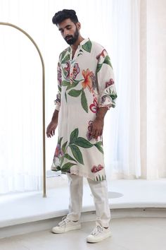 Ivory straight kurta with floral print. Paired with a white pant. - Aza Fashions Mahima Mahajan, White Pant, Kurta Pant Set, Straight Kurta, Kurta With Pants, Band Collar, Pants Pattern, Pant Set, White Pants