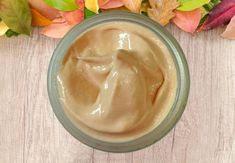 crema corporal con aceite esencial de incienso y mirra Coffee Eye Cream, Cosmetica Natural, Maquillaje Natural, Natural Minerals, Diy Bath Products, Beauty Bar, Organic Beauty, Doterra