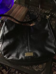 Frye and Co large black leather crossbody shoulder purse . Bucket style bag Great for carrying laptop or IPad Purse Bucket, Cell Phone Holder, Shoulder Purse, Crossbody Purse, Timeless Classic, Phone Holder, Large Black, Purses Crossbody, Leather Crossbody