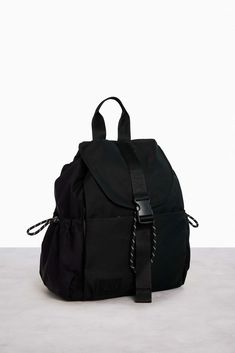 BÉIS 'The Sport Backpack' in Black - Chic Tennis Inspired Backpack Sports Backpack With Functional Pockets, Sporty Backpack For Travel, Sporty Backpack With Adjustable Strap, Sporty Nylon Backpack With Adjustable Strap, Sporty Gym Bag With Adjustable Straps For Everyday, Functional Gym Bag Backpack With Adjustable Strap, Functional Gym Backpack With Adjustable Strap, Nylon Gym Bag Backpack, Nylon Gym Bag Standard Backpack