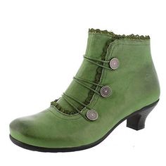 Category:Boots; Upper Materials:Faux Leather; Season:Fall,Winter; Heel Type:Block Heel; Gender:Women's; Toe Shape:Round Toe; Type:Booties Ankle Boots; Style:Vintage,Fashion,Elegant,Minimalism; Heel Height(inch):1-2; Outsole Materials:Rubber; Occasion:Daily; Closure Type:Buckle; Pattern:Solid Color; Listing Date:09/01/2023; Production mode:External procurement; 2024 Trends:Plus Size,Heel Boots,Booties Ankle Boots,Button Boots; Foot Length:null; Foot Width:null; Size chart date source:Provided by