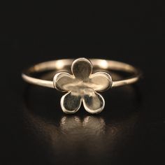 14k Solid Gold Flower Ring Materials: 14k Gold Ring Sizes Available: 7.25 And 7 Hallmarks: Rl 14k Turkey Total Weight (Grams): 1.20 Price Is Firm, Buy Now Option Only. No Discounts Unless Bundled. Classic 14k Stamped Yellow Gold Flower Ring, Formal Hallmarked 14k Gold Flower Ring, 14k Gold Hallmarked Flower Promise Ring, Yellow Gold Flower-shaped 14k Stamped Jewelry, 14k Yellow Gold Flower Ring, Yellow Gold Sterling Silver Flower Ring, Formal 14k Stamped Flower Jewelry, Formal 14k Gold Stamped Flower Jewelry, Formal 14k Gold Flower Jewelry