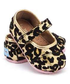 Love this Gold Leopard Glitter Mary Jane - Tiny by TOMS on #zulily! #zulilyfinds Cheap Toms Shoes, Mini Dolls, Valentino Rockstud, Eclectic Fashion, Kinds Of Shoes, Old Hollywood Glamour, Shoes Outlet, Shoe Obsession, Toms Shoes