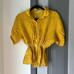 I Believe It Is Made In India Nwot Small/Xs Vacation Shirt For Fall With Short Sleeves, Short Sleeve Shirt For Fall Vacation, Collared Tops For Fall Vacation, Chic Yellow Short Sleeve Tops, Yellow Button-up Top For Vacation, Yellow Button-up Vacation Tops, Collared Tops For Vacation In Fall, Collared Fall Vacation Tops, Yellow Button-up Tops For Spring