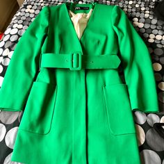 Zara Brand Small Size Chic Fitted Green Outerwear, Belted Long Sleeve Blazer For Spring, Spring Long Sleeve Belted Blazer, Zara Green Long-sleeve Blazer, Zara Green Long Sleeve Blazer, Fitted Green Zara Outerwear, Chic Green Workwear Outerwear, Belted Long Sleeve Outerwear For Spring, Belted Long Sleeve Spring Outerwear